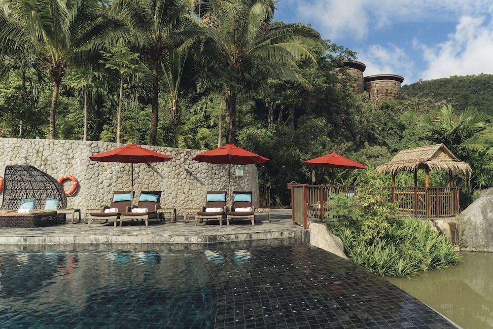 Keemala Hotel Kamala Beach Exterior photo The swimming pool at the resort