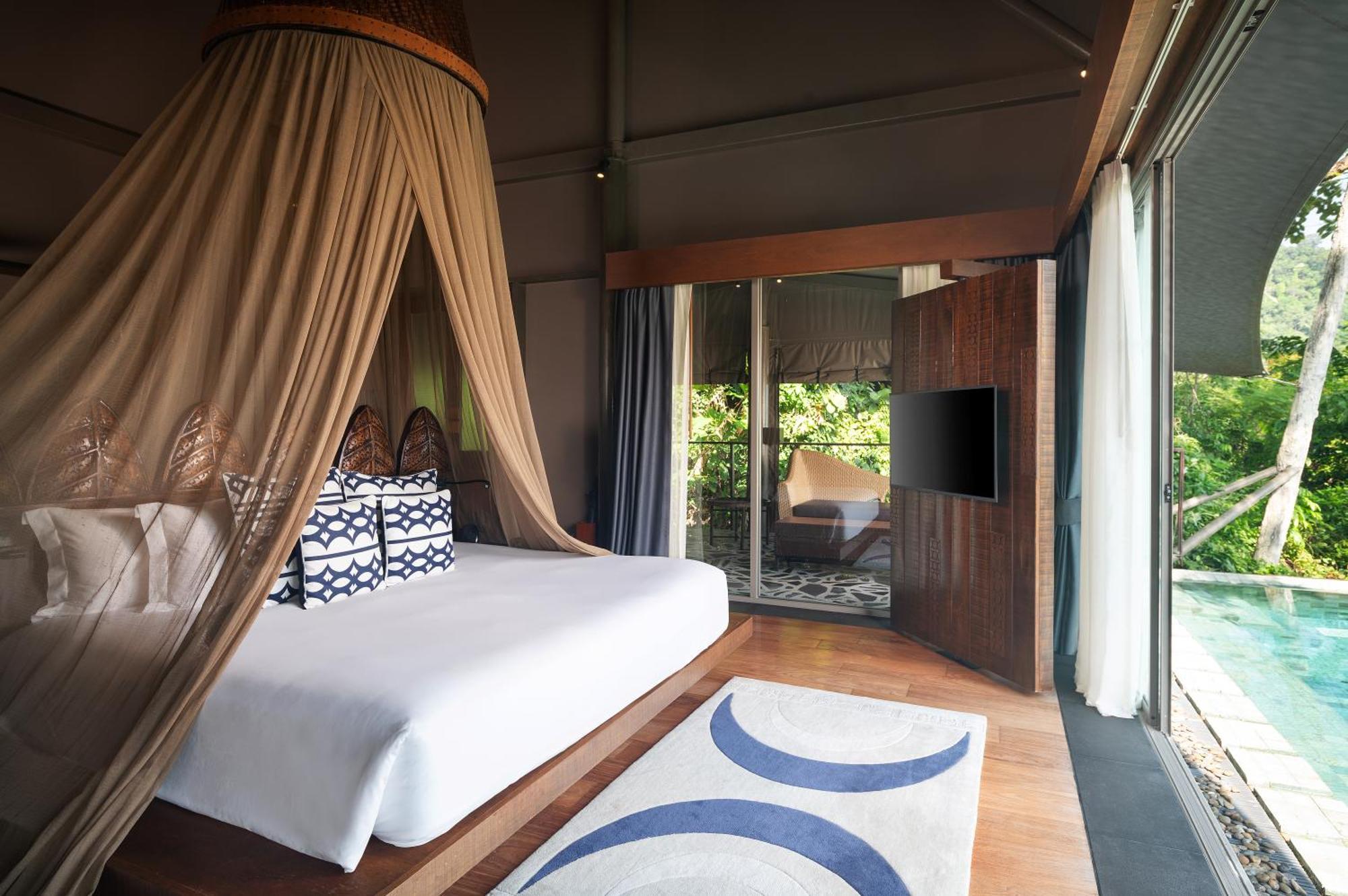 Keemala Hotel Kamala Beach Exterior photo A bedroom at the resort
